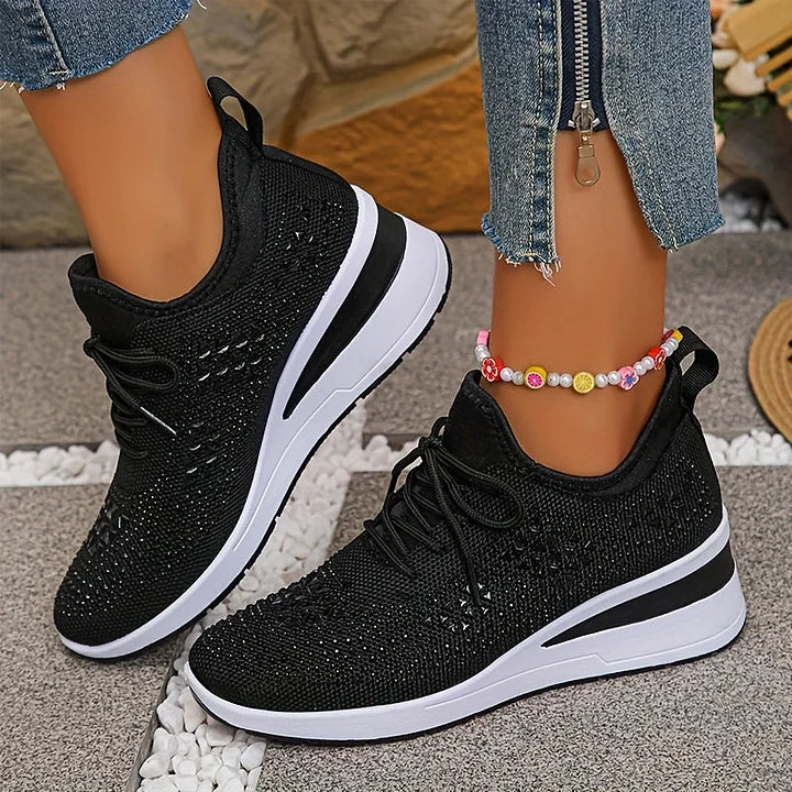 Women's textured lace-up sneakers with layered flat soles