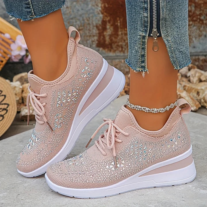 Women's textured lace-up sneakers with layered flat soles
