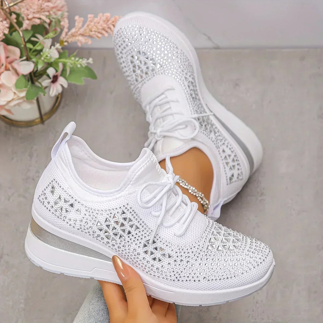 Women's textured lace-up sneakers with layered flat soles