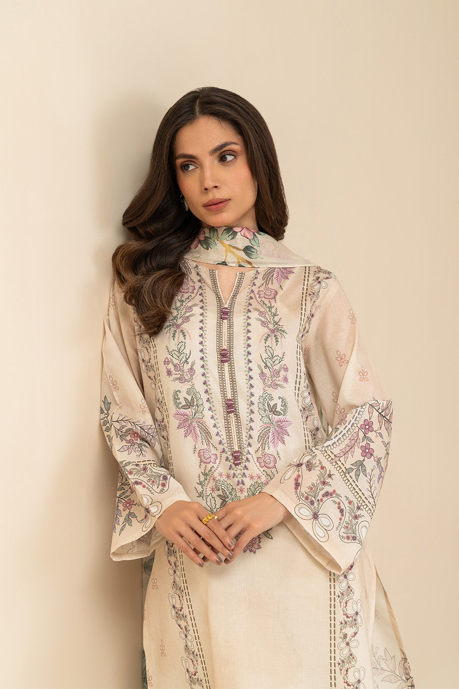 Women's ivory floral three-piece suit set with long tunic, trousers and dupatta