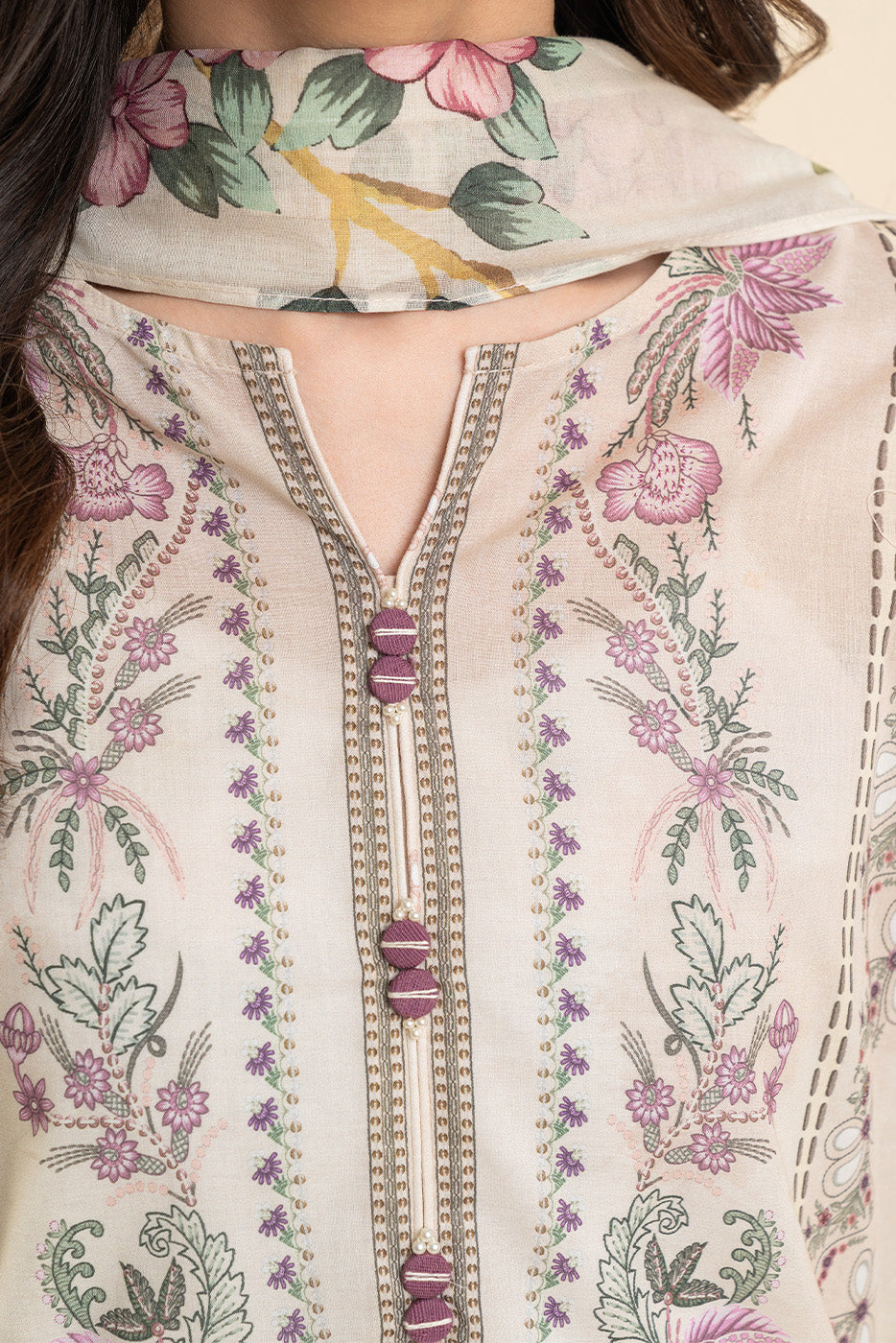 Women's ivory floral three-piece suit set with long tunic, trousers and dupatta