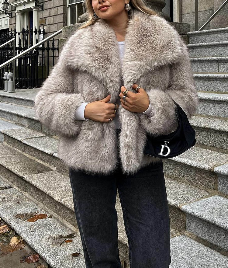 Women's beige faux fur jacket with wide collar and long sleeves
