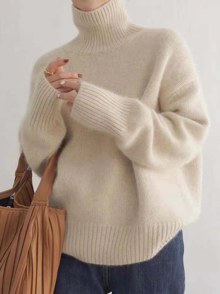 Women's ribbed turtleneck sweater with long sleeves