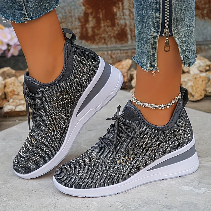 Women's textured lace-up sneakers with layered flat soles